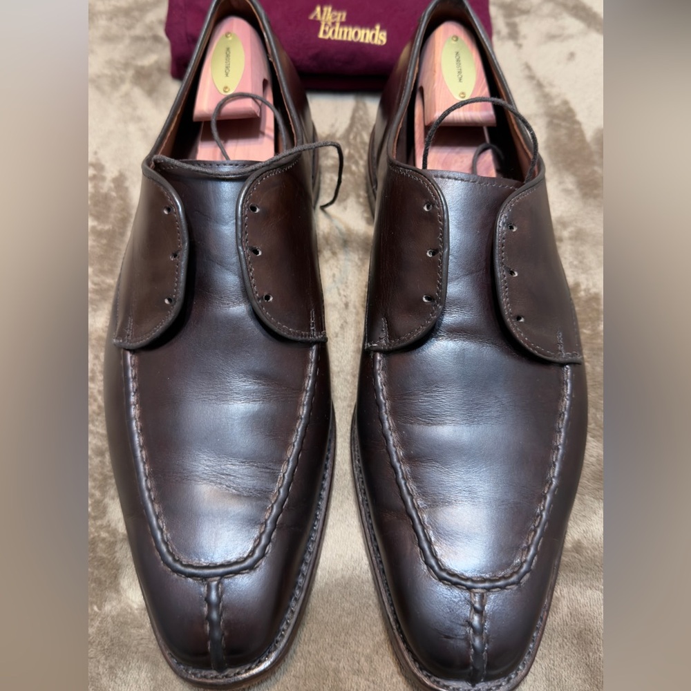 Allen Edmonds Parkway - size 11eee